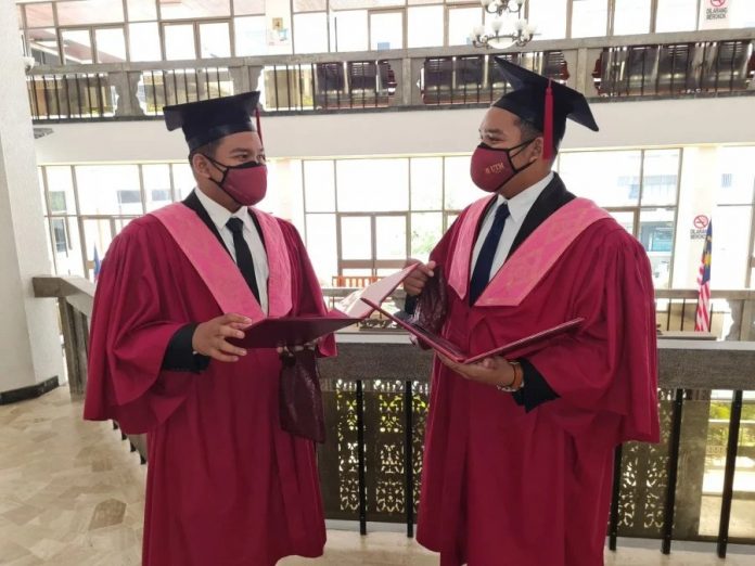 7bcb0b45f636df92534b6d1c0ee5c805