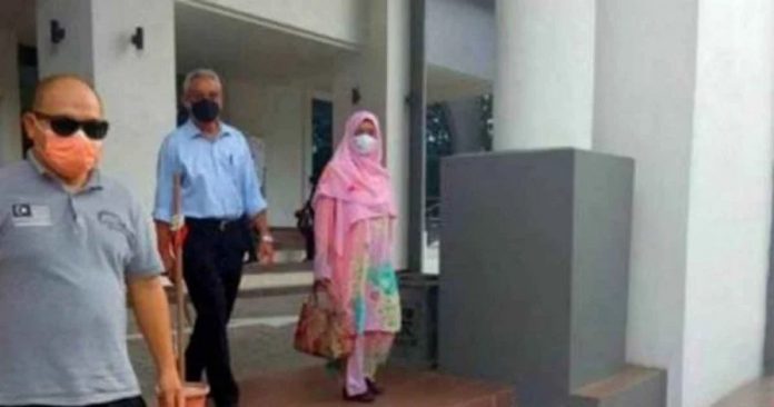 9bf6c852a80af8970f87b6864edb87bc