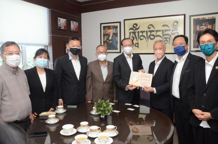 e3ad975d-b259-4a77-b070-e7474b29