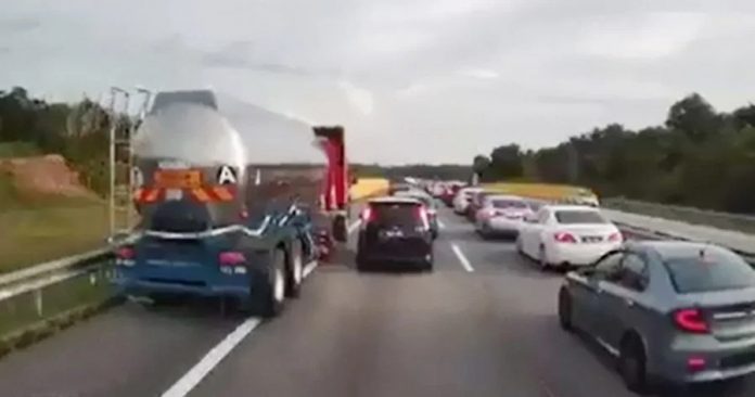 f3a15bf30394c5e37375a86d31d8e1d3