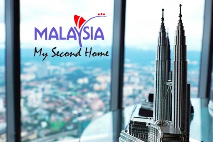 f313bf468d0b39830b2a8b9354f62800