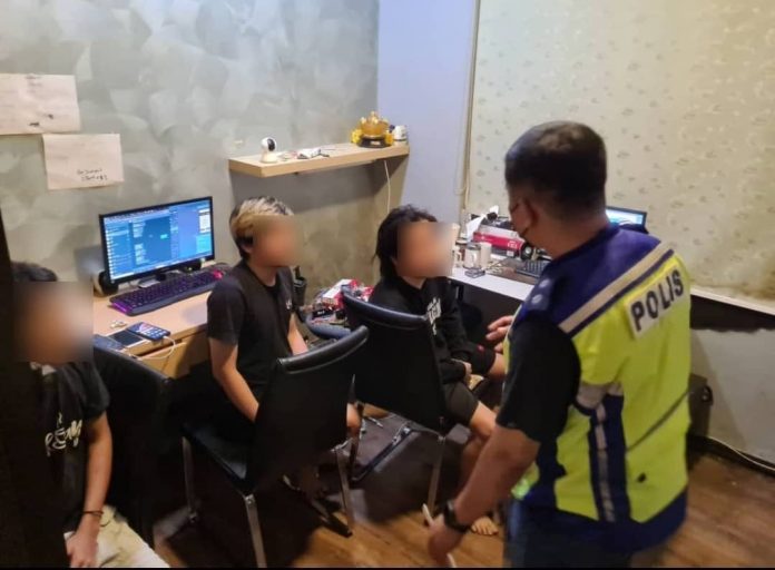 d764a4b5-2119-4993-842f-f0d6212e