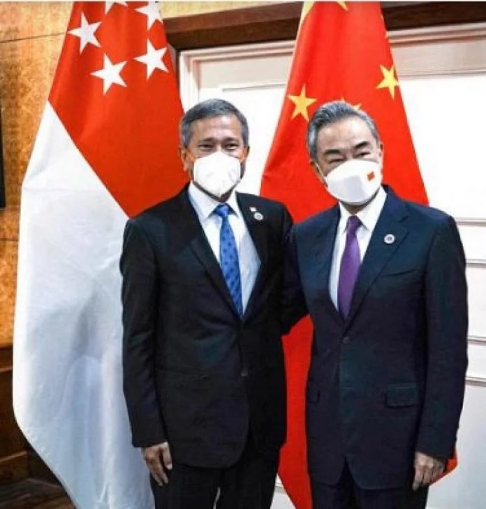 6a455fbaf3646fb5bdeec3a59c2d685a