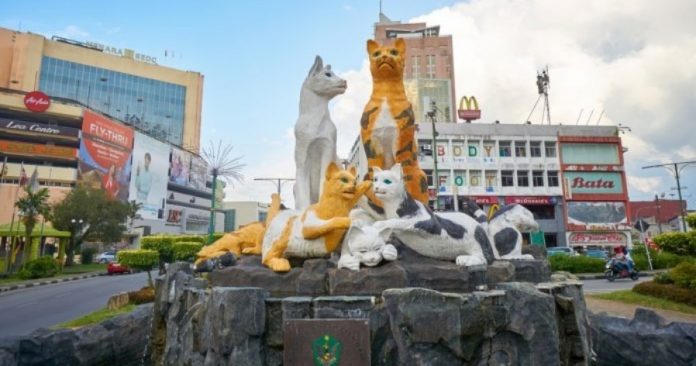 shutterstock_682873819-696x464