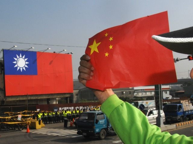 taiwan-china-flags-Getty