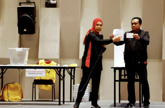 3e045a8b0d8d7bdc8a38f549b18b7218