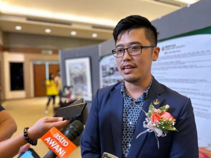 519841a0fdaaf9a24c53d8928f09319e