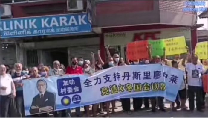 cc0ad6efd940644d559f8c82321d0683