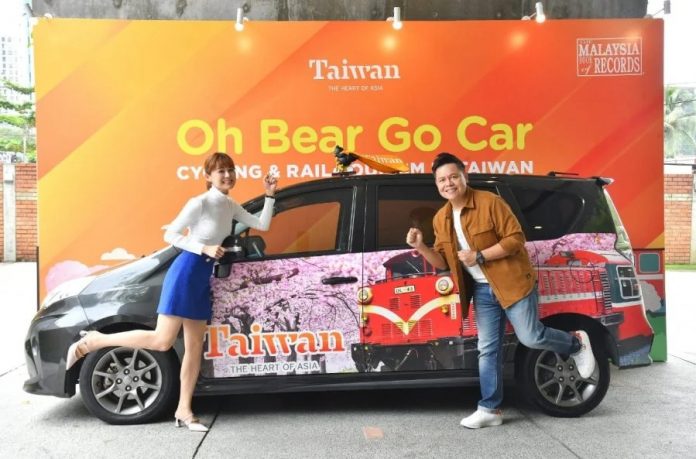 f93b1e8aed2b205d1988a91d94948eb1