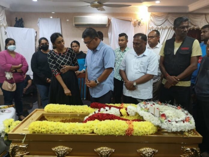 2b3366c203ad5730cc4823e49fe45fb6