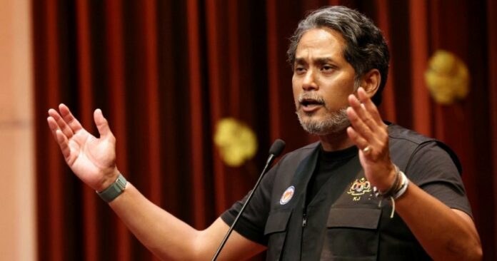 c77fa247e15938d48a89a782f6928fee