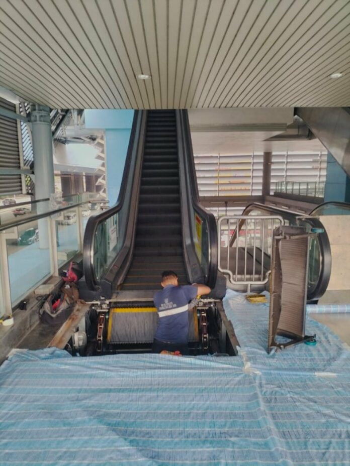 de3f24ec2c2e1138e1c9a8b810d4a5b2