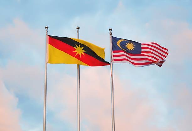 malaysian-flag-next-to-a-sarawak