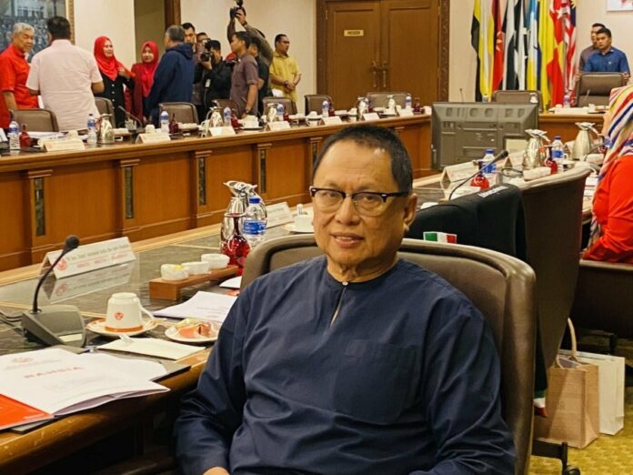 19e11577c5b8292f3fafe8899377fb2b