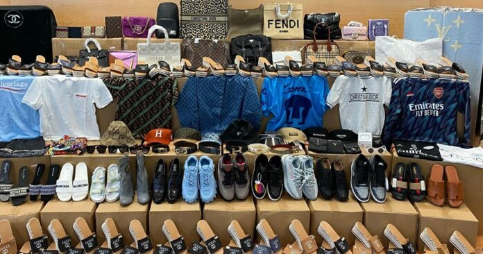 605424115582504960917403