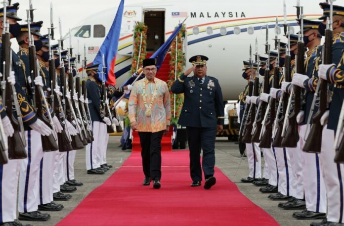 69144d68854c5561aff542a61417a79b