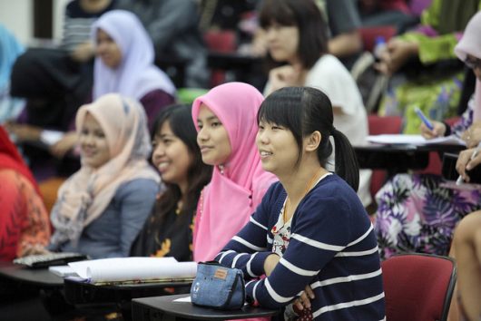 Girls_E2_80_99_education_in_Malaysia-530x354