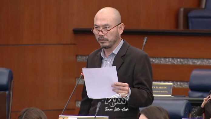 c0c832e7125f67f8344a5bf2ef124b37