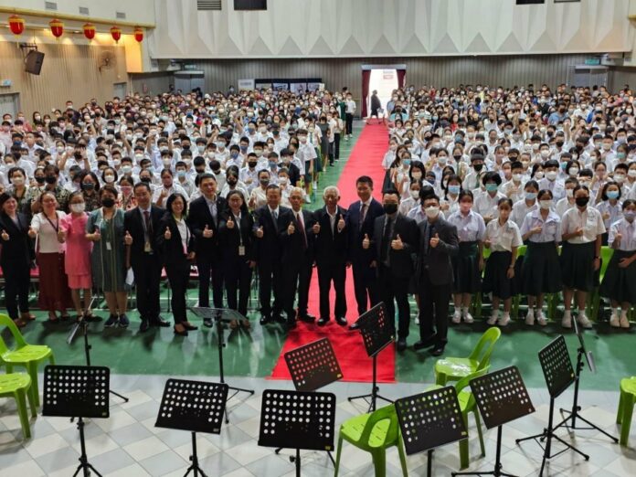 d055454ed2d87b8dbad97a0d06e9823d