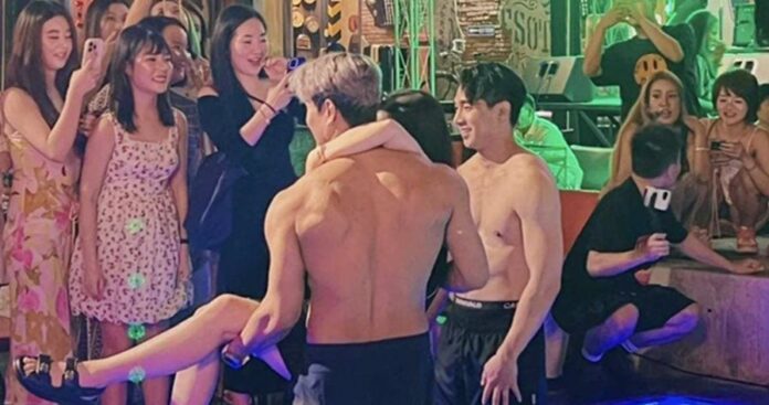 011004bzerry26ayr2uz1y