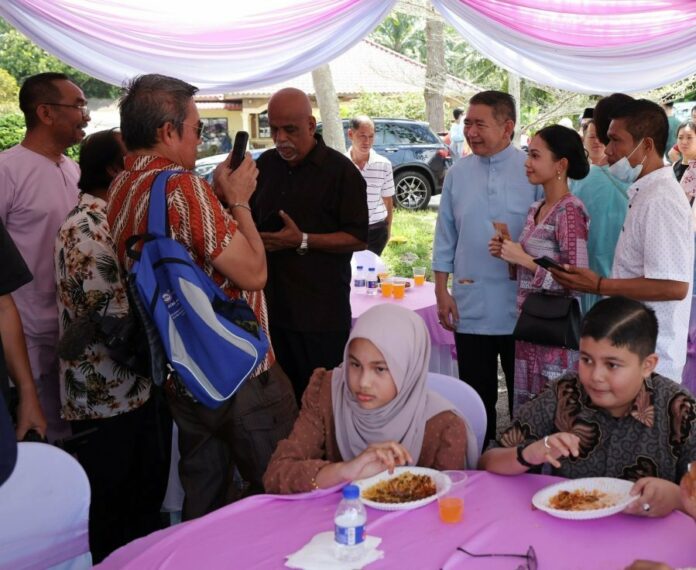 55a9732948863001da33796ac9074037