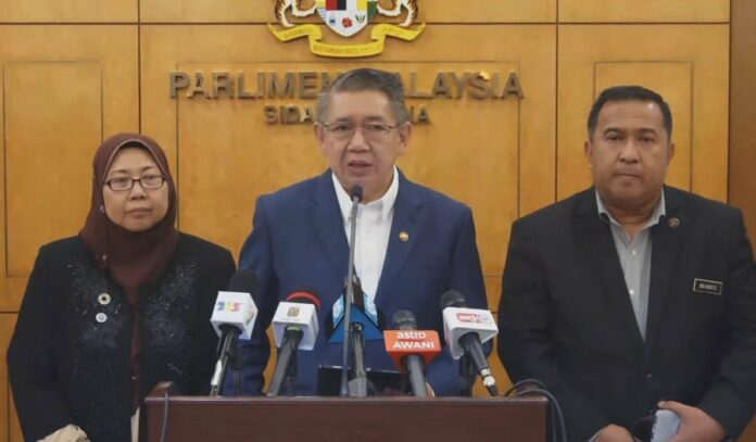 179cfbceb89723e7c9dd3bfd5f33d439