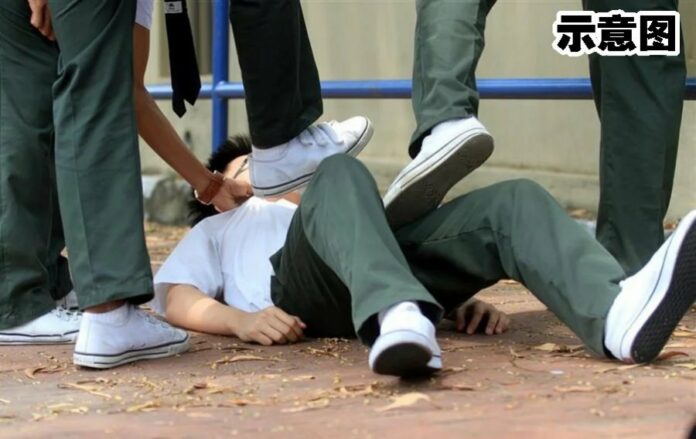 6a852e7d3ca94a4f0bc0a5b75e5f63ba