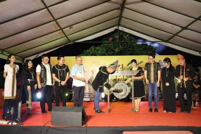 a30c0381aec275bfca9bb34d081e4a0f