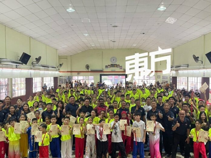 da5f0b924c5a0ef2ea096f3336af5957