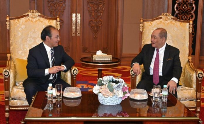 e470842fc4ebe1bc1f0d7d14139ed3ad