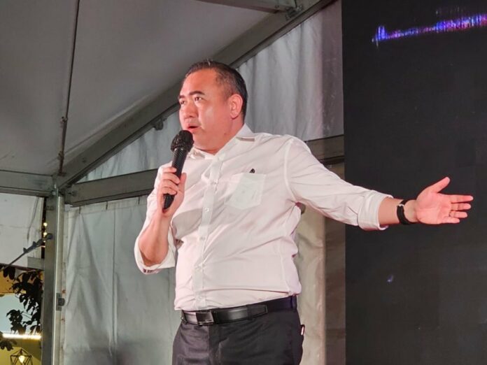 52035203318fc21a34ff61e5b7aa69fb