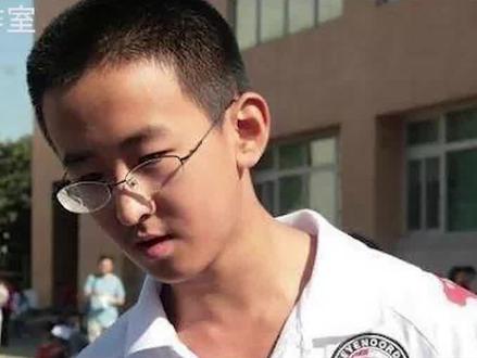 449e8e132c7adec35ecd1dd540ad7748~tplv-dy-resize-origshort-autoq-75_330