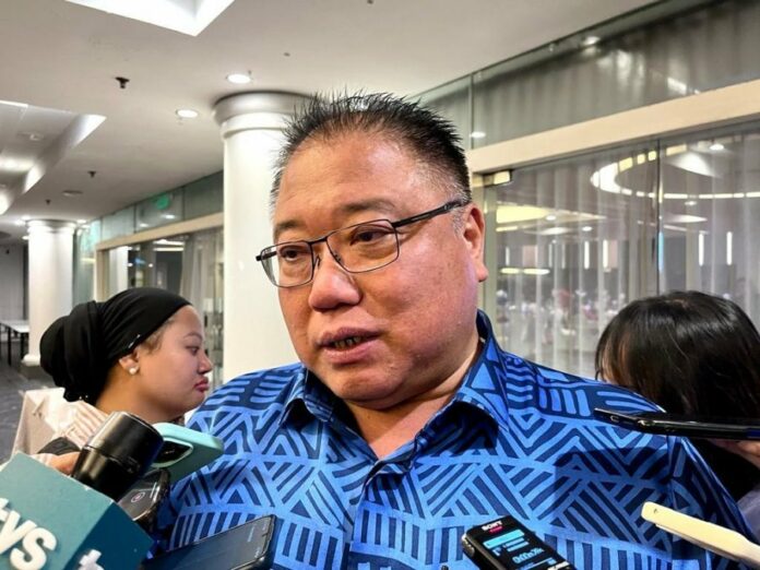 6d0ac33e57e116cb40ce79a710a07c1f