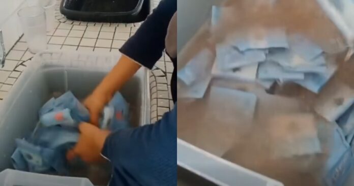 9a774a7a6171489ec299ed087095b86f