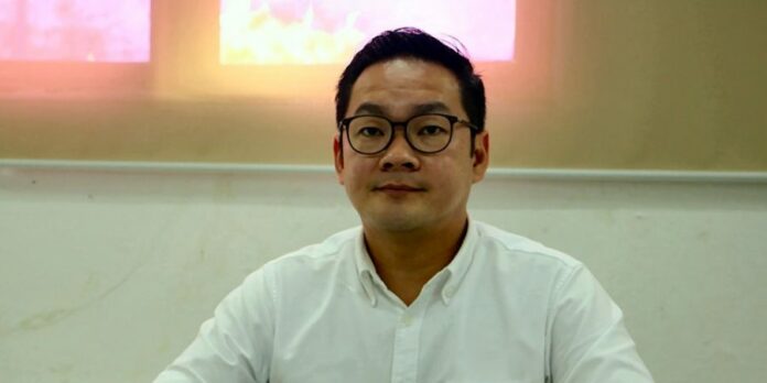 Michael-Tiang-900x450-1