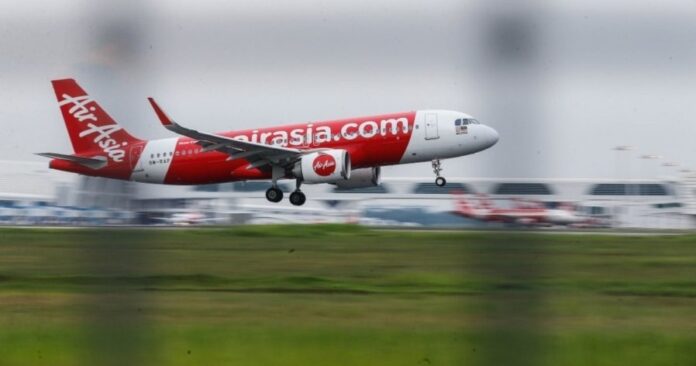 553fccc7f60bde7129f0ad265a3baccd-1