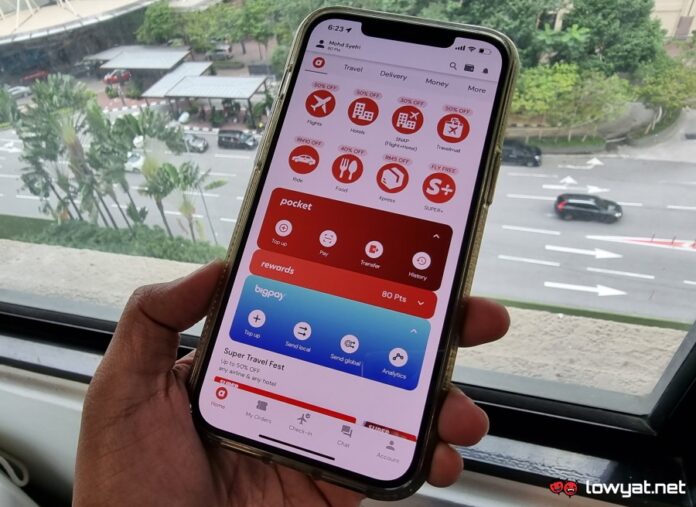 airasia-pocket-handson-03