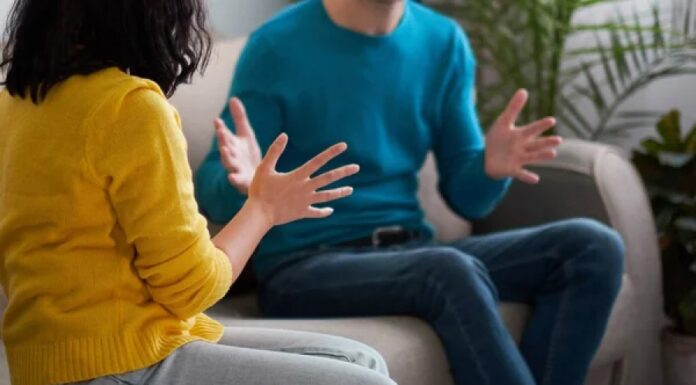 “难怪一直拒绝我碰她” 丈夫惊揭老婆是同性恋
