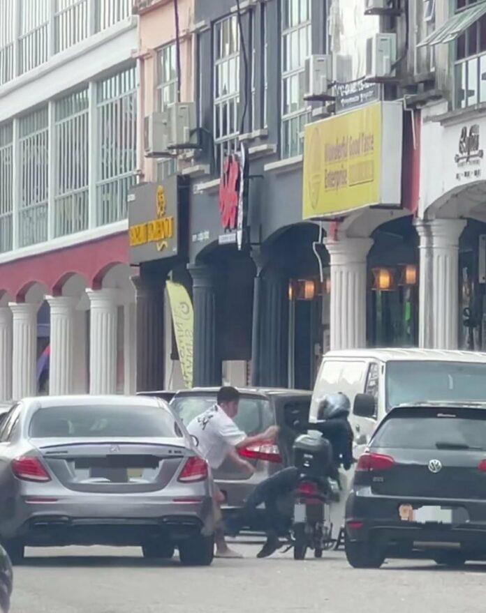 6bb6c95dae5d20dfb4fc4d02d54f7283