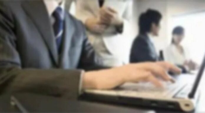 大马打工仔薪金明年料涨5.1%但落后印度越南印尼