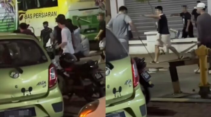 97b1d0b3b3894bd5513eb836e91cf8eb