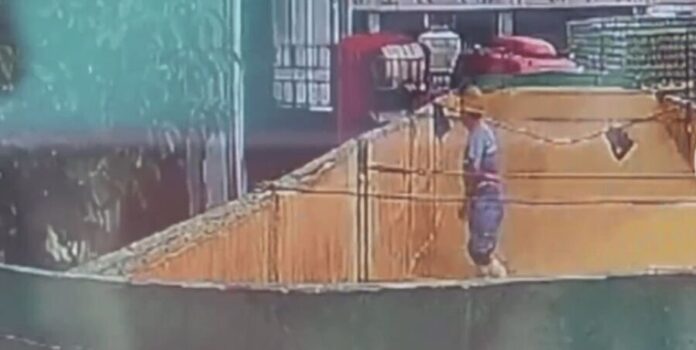 d135288500eb8ab65b184ae5599ef9f1