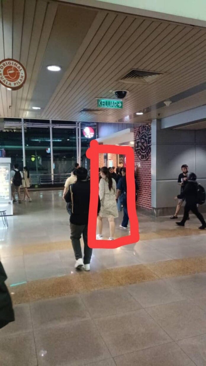 d5c9a73d87b09a5a3292ea4342ad216c-2