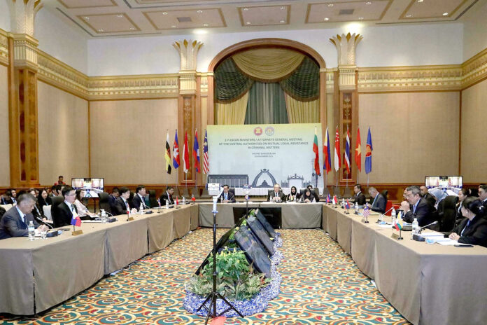 Suasana semasa mesyuarat